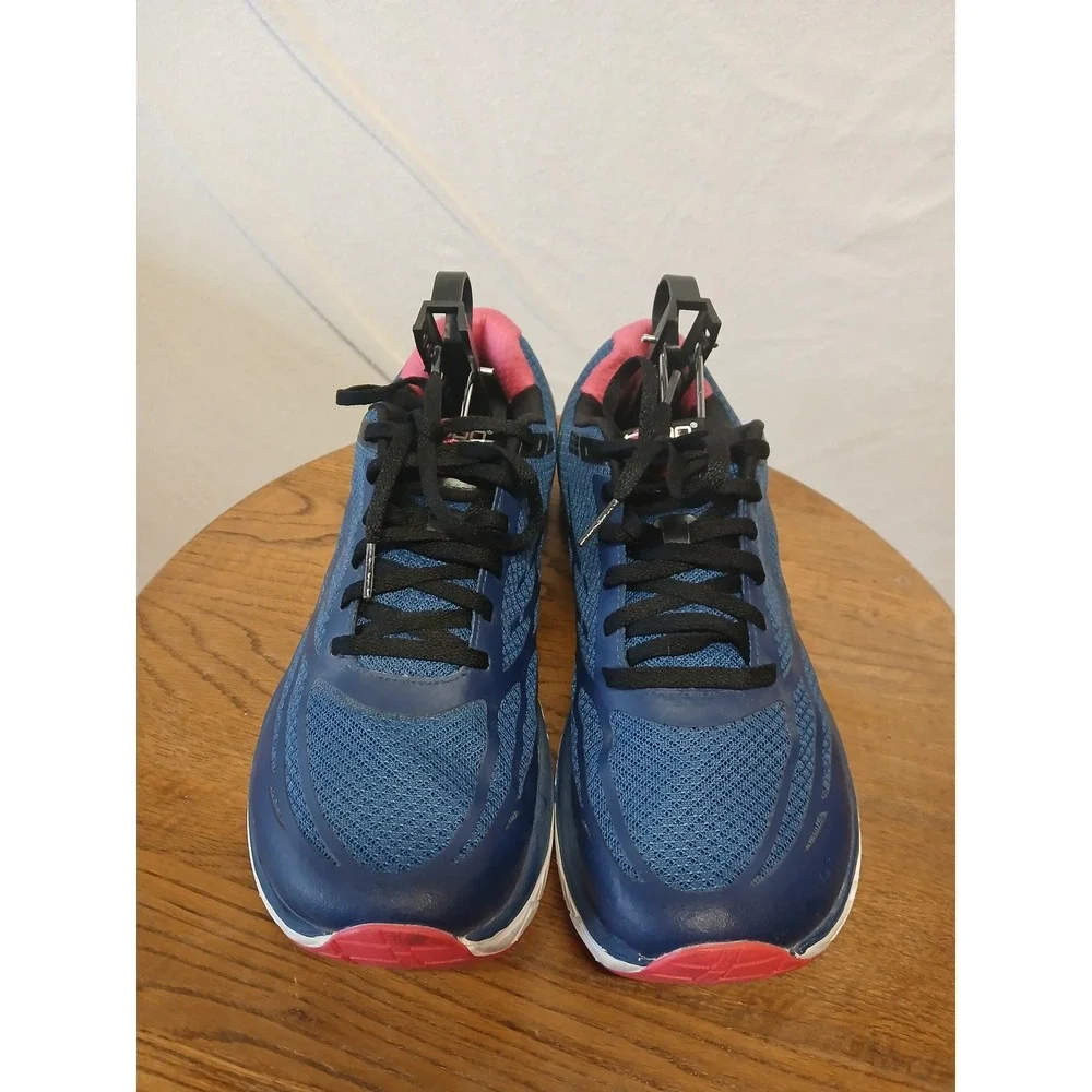 Topo athletic womens magnifly 2 size 10 0 drop minimal barefoot